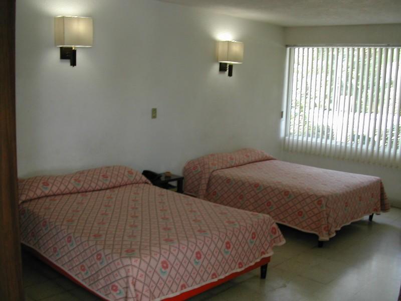 Hotel La Jolla Акапулко Екстериор снимка